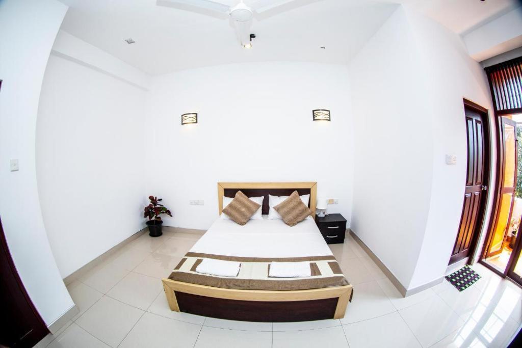 Hotel Blue Bird Negombo Exteriér fotografie