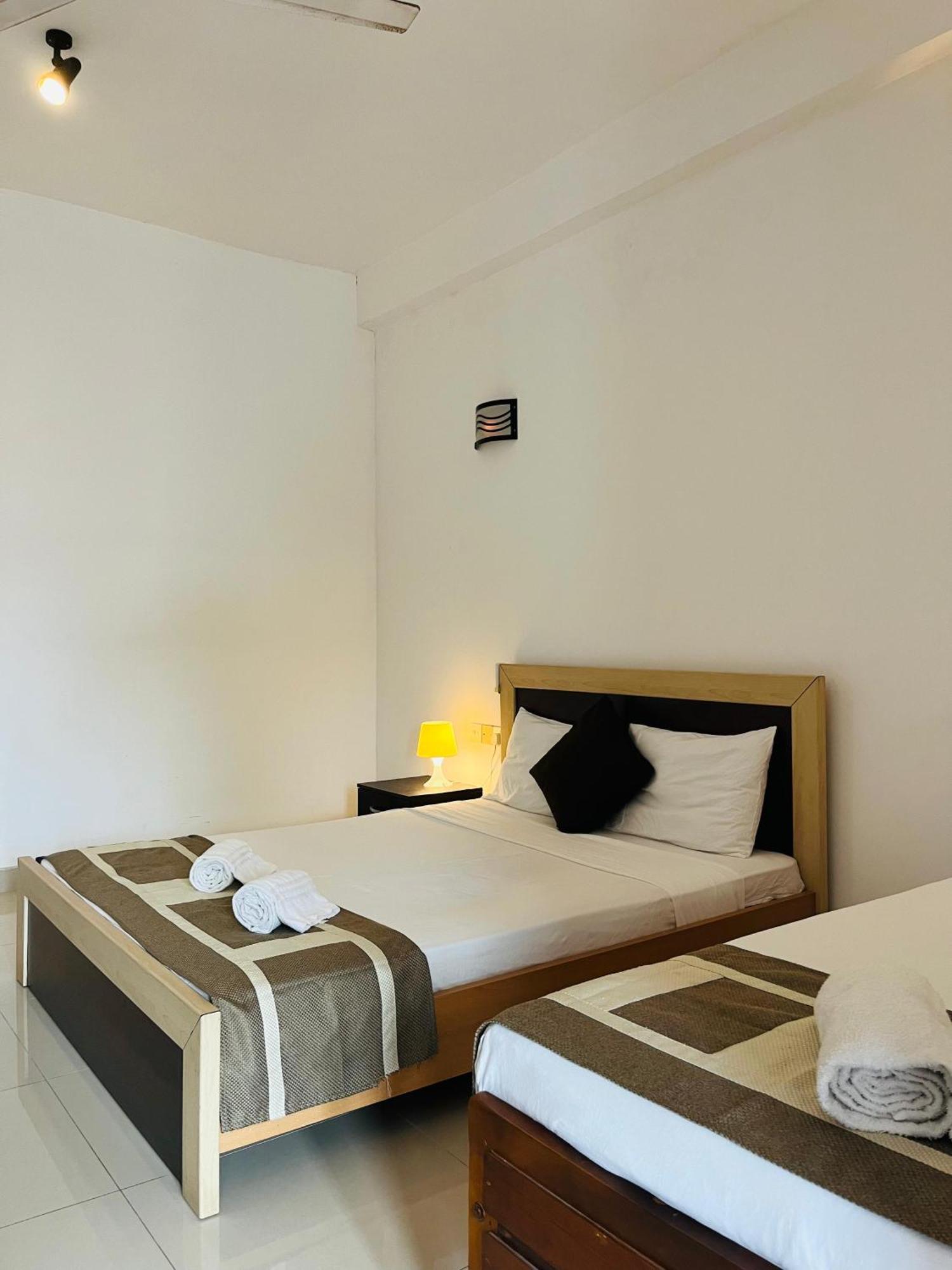 Hotel Blue Bird Negombo Exteriér fotografie